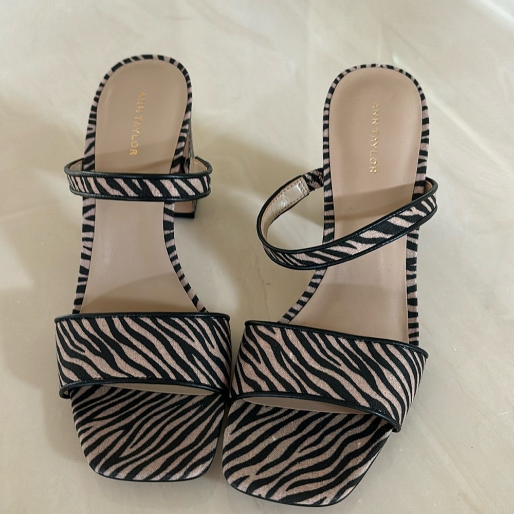 Zebra stripe block heel